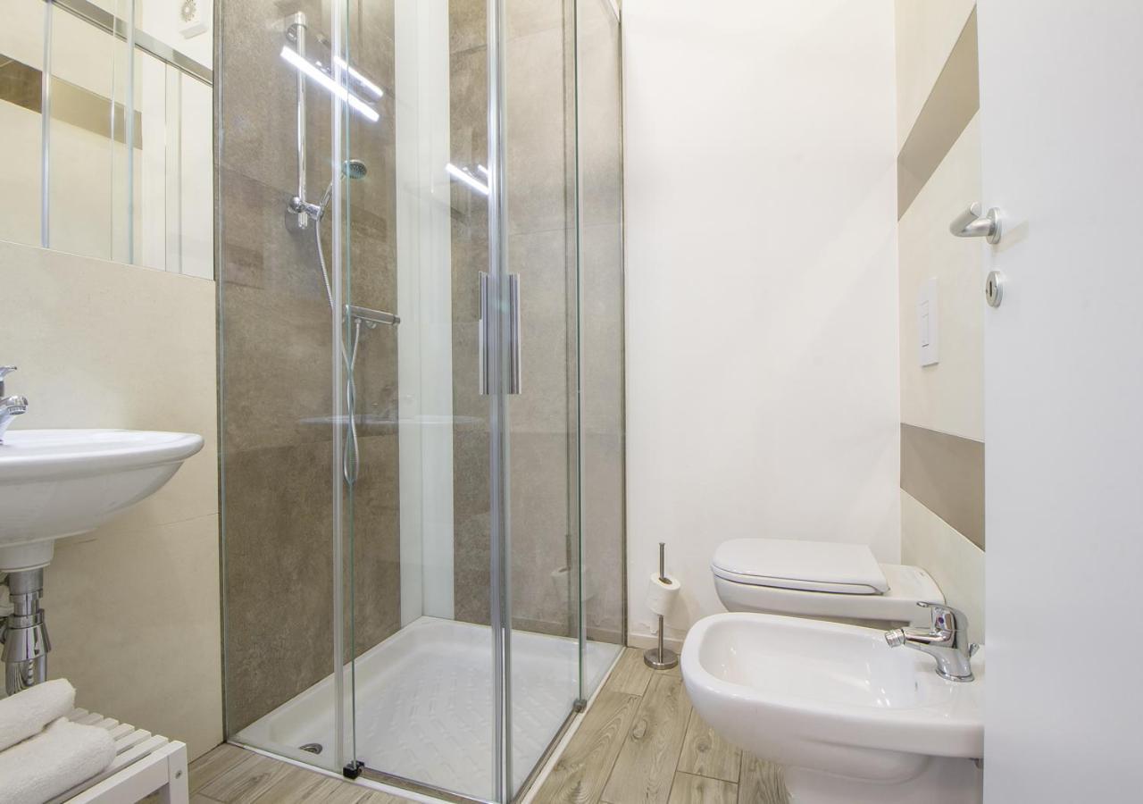 Appartamento Con 2 Camere E 2 Bagni In Centro Con Parcheggio Matera Exterior photo