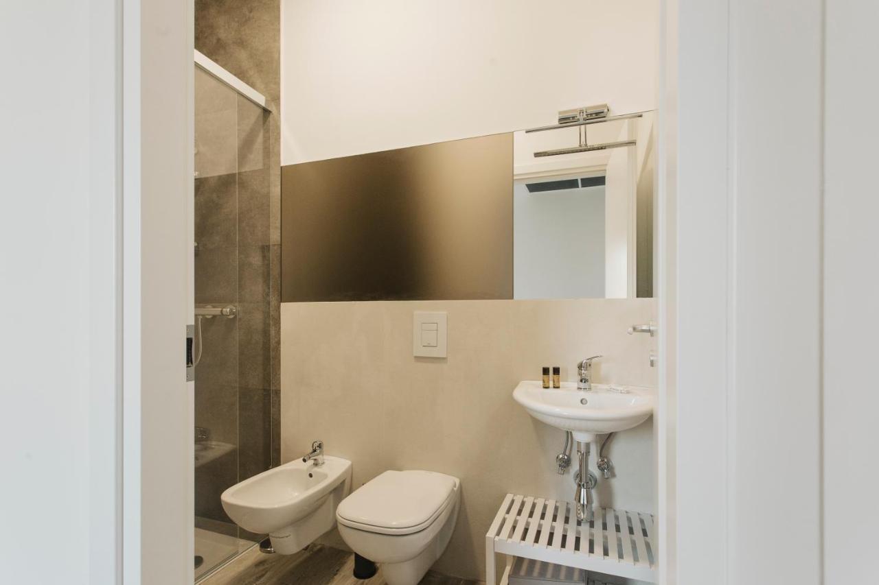 Appartamento Con 2 Camere E 2 Bagni In Centro Con Parcheggio Matera Exterior photo